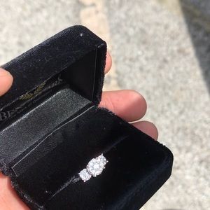 1 carat tw diamond engagement ring w/ 14k W gold